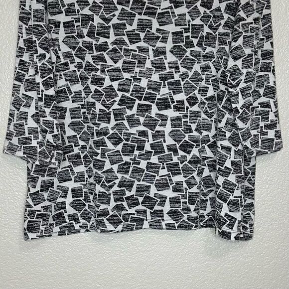 Chico's Geometric Print Split Neck 3/4 Sleeves Tee, Size XL - Picture 8 of 13